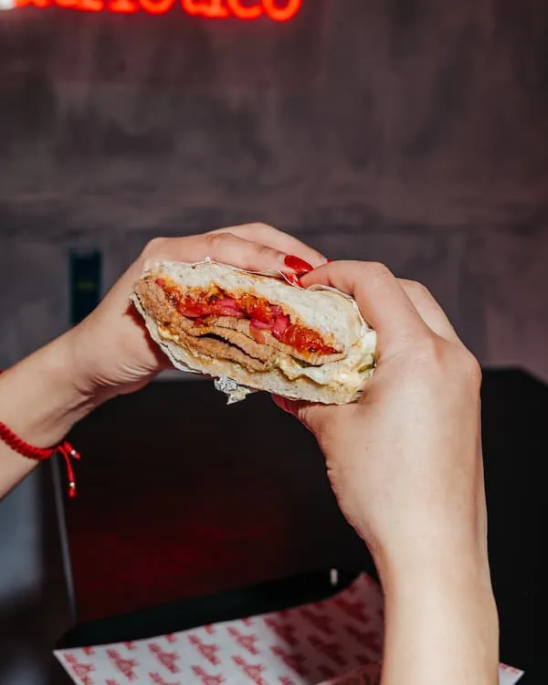 Sándwich peruano espectacular en La República Madrid