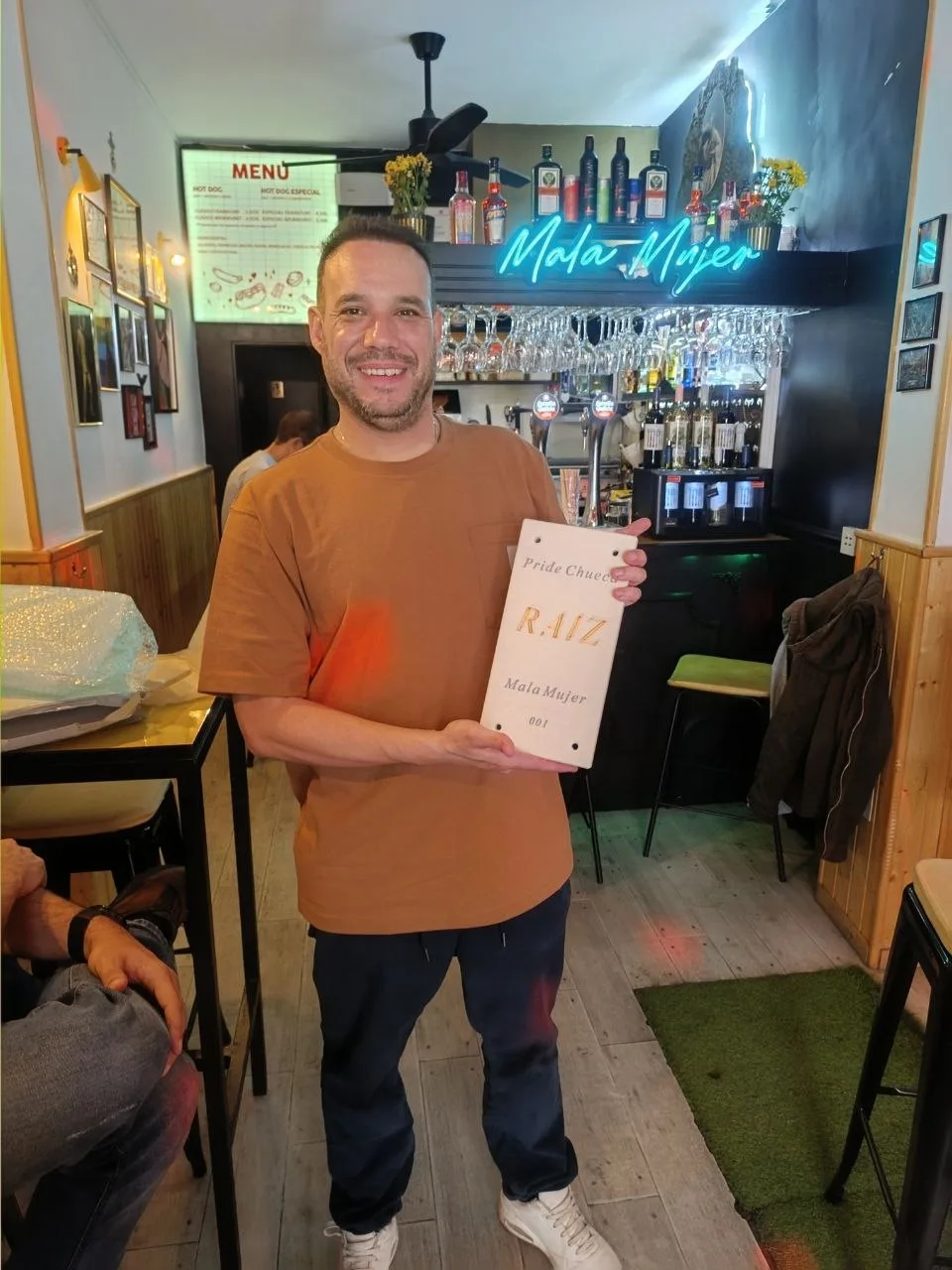 Entrega de la placa RAÍZ
